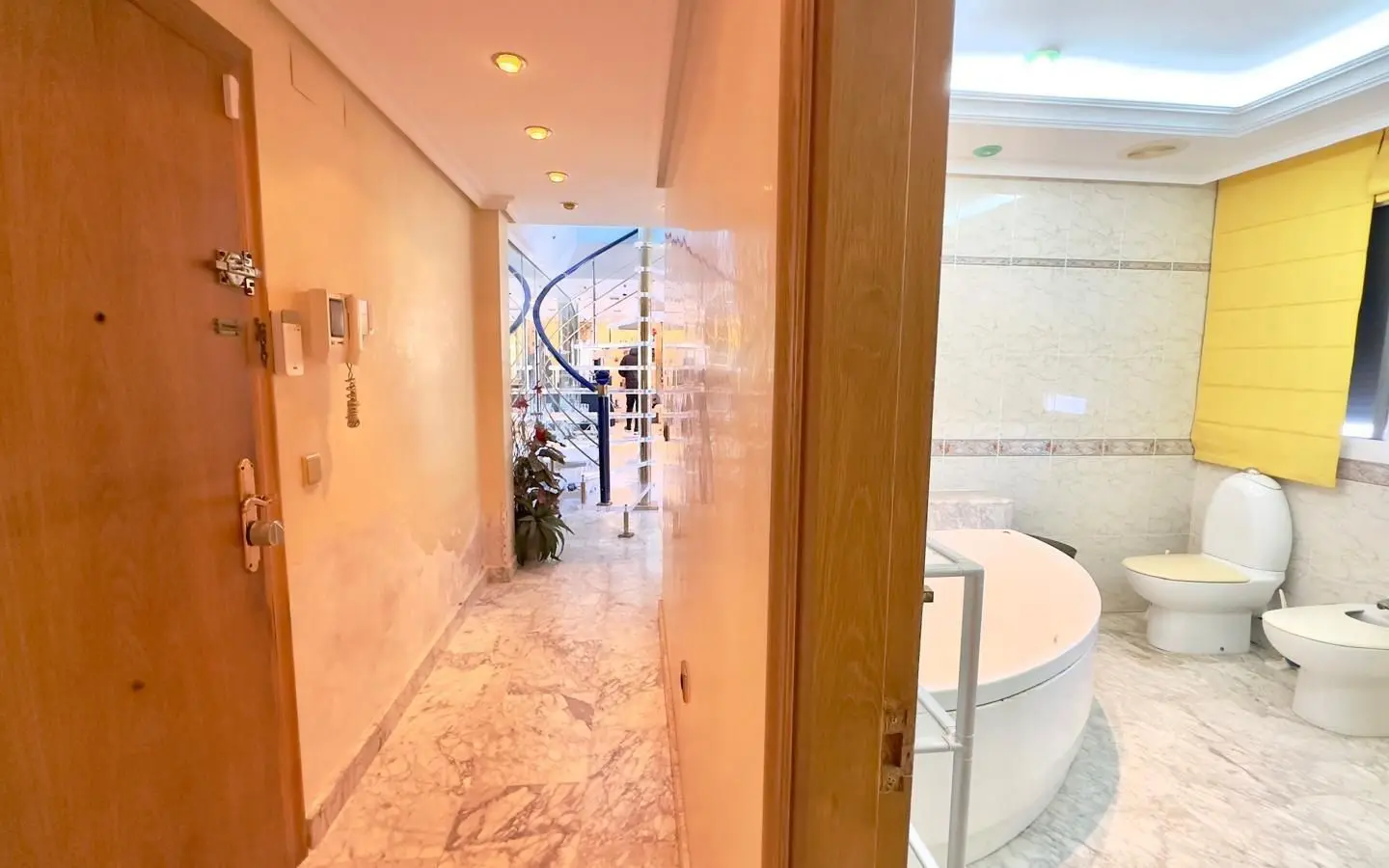 2-bedroom Penthouse In Torrevieja, Spain (195 M²)