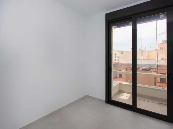2-bedroom Apartment In Torrevieja, Spain (88 M²)