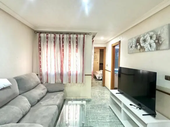 4-bedroom Penthouse In Torrevieja, Spain (189 M²)