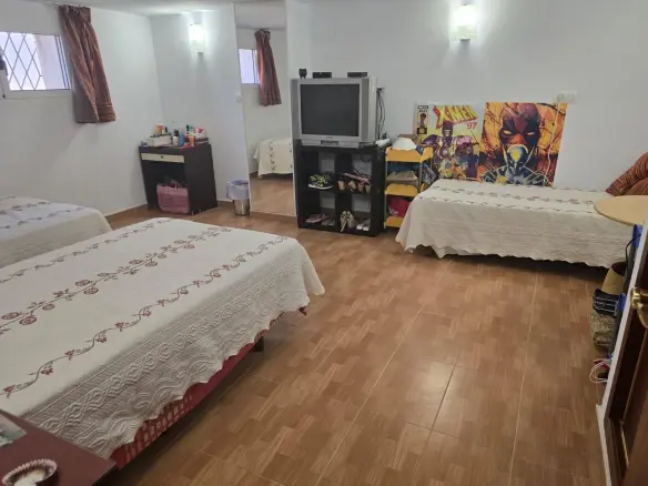 7-bedroom Villa In Orihuela Costa, Spain (230 M²)