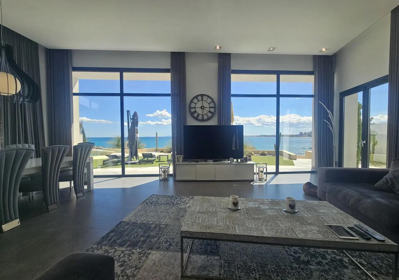 Villa 479 M² In Cabo Roig, Spain – Mediter Real Estate