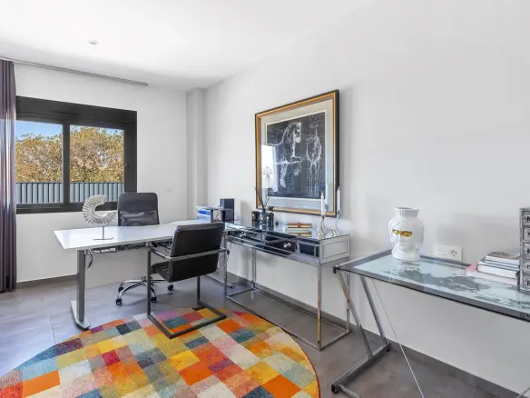 4-bedroom Villa In Torrevieja, Spain