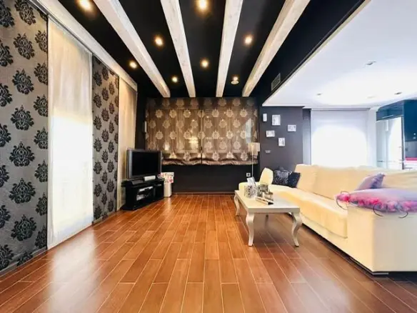 3-bedroom Apartment In Torrevieja, Spain (205 M²)