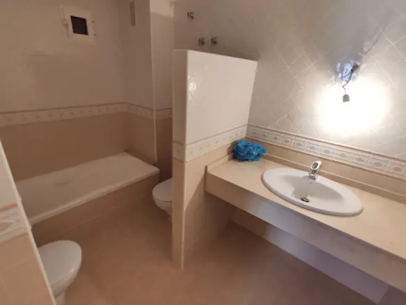 3-bedroom Apartment In Torrevieja, Spain (140 M²)