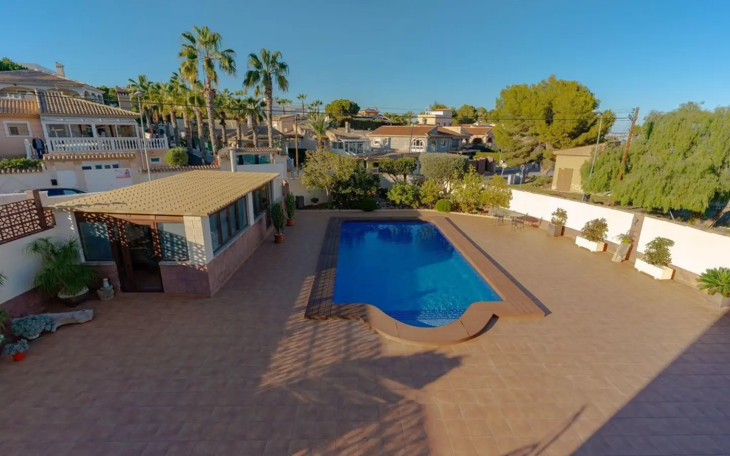 7-bedroom Villa In Torrevieja, Spain (312 M²)