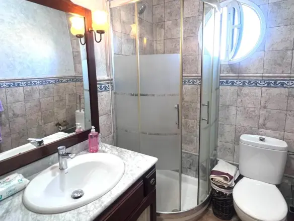 5-bedroom Villa In Orihuela, Spain (253 M²)
