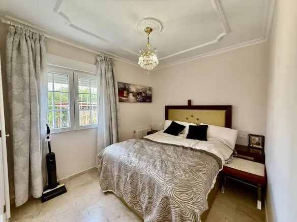 4-bedroom Villa In Orihuela Costa, Spain (137 M²)