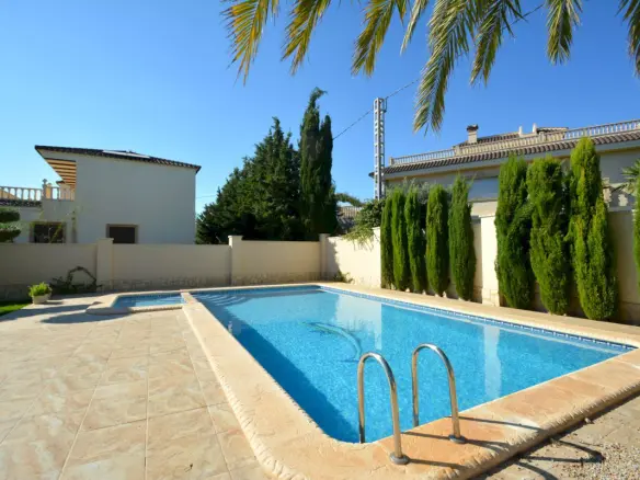 9-bedroom Villa In Cabo Roig, Spain (511 M²)