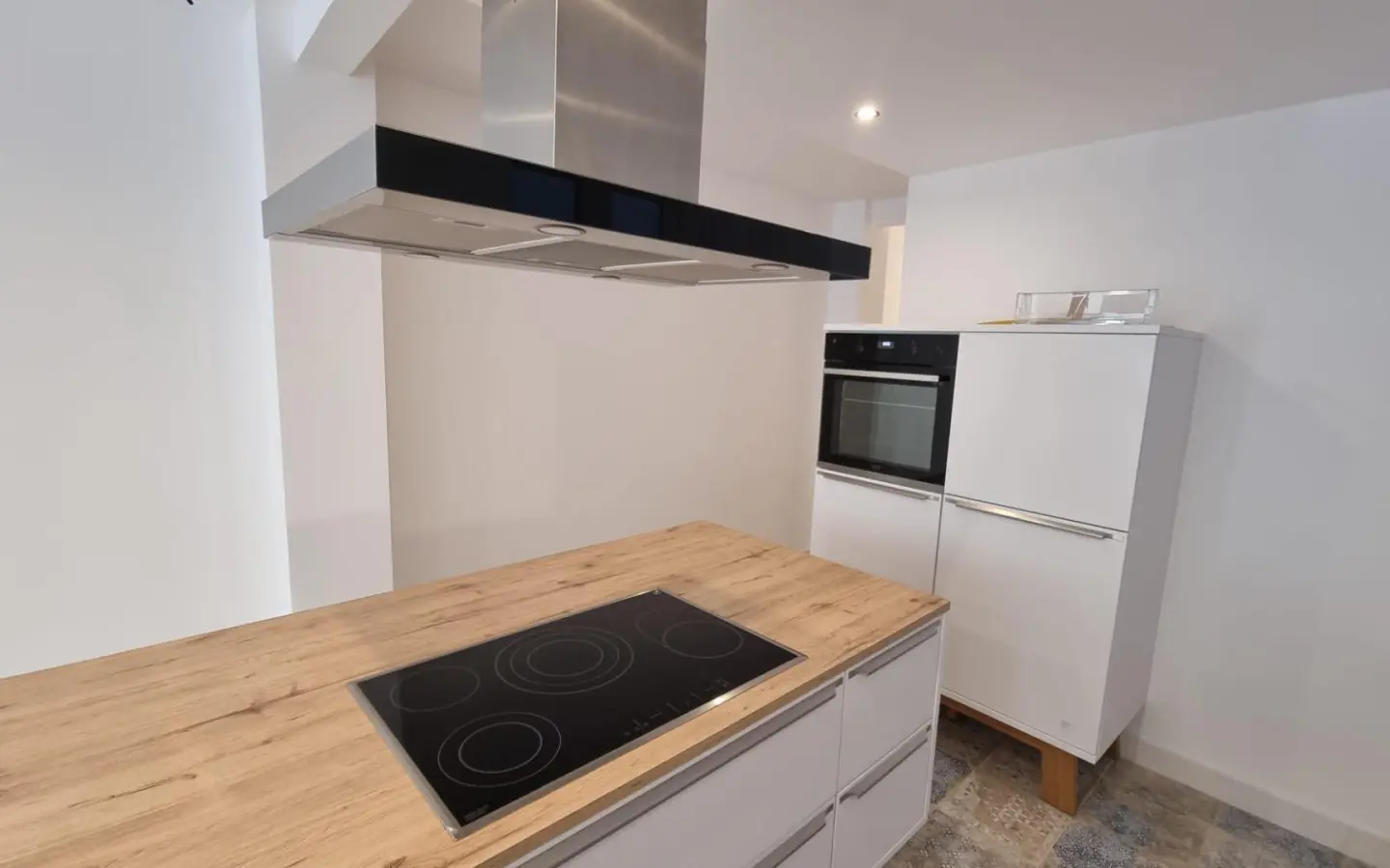 2-bedroom Apartment In Torrevieja, Spain (105 M²)