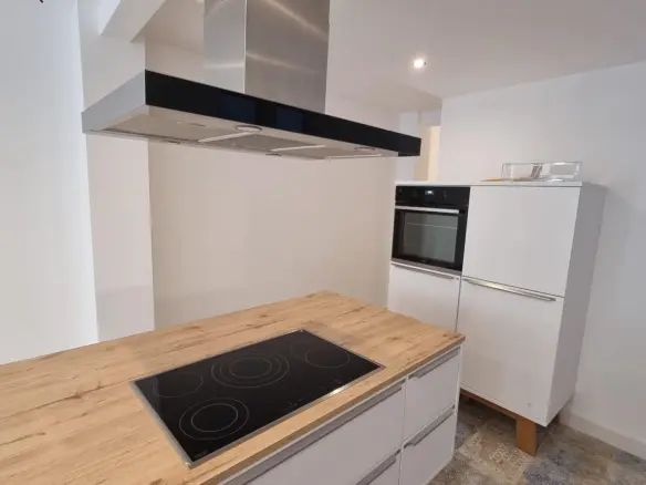 2-bedroom Apartment In Torrevieja, Spain (105 M²)