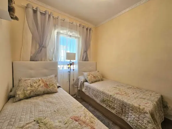 3-bedroom Villa In Torrevieja, Spain (74 M²)