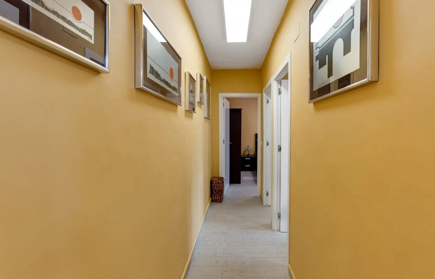 5-bedroom Villa In Torrevieja, Spain (568 M²)