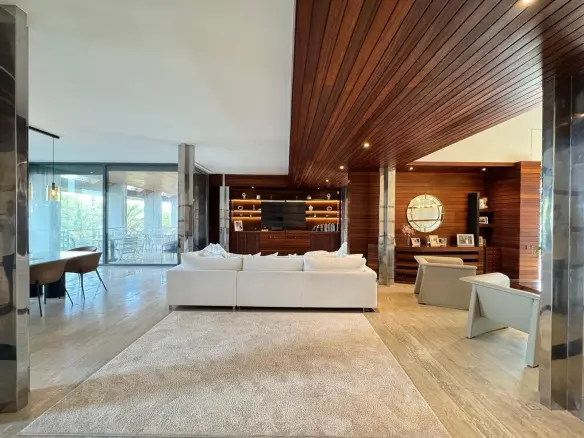 7-bedroom Villa In Orihuela Costa, Spain (1.059 M²)