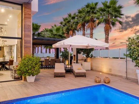 5-bedroom Villa In Cabo Roig, Spain (180 M²)