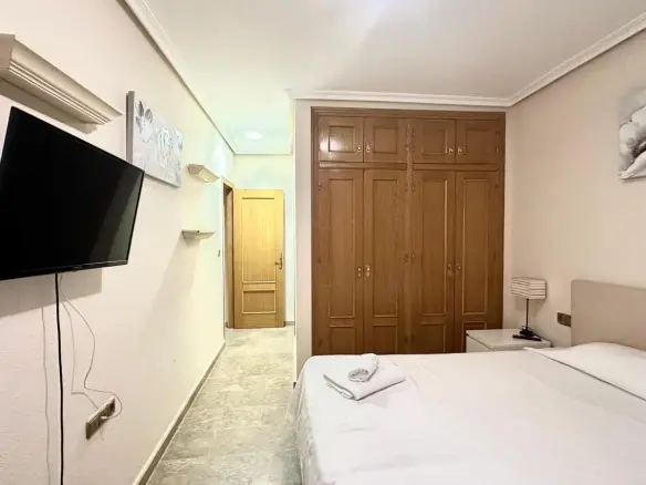 3-bedroom Apartment In Torrevieja, Spain (123 M²)