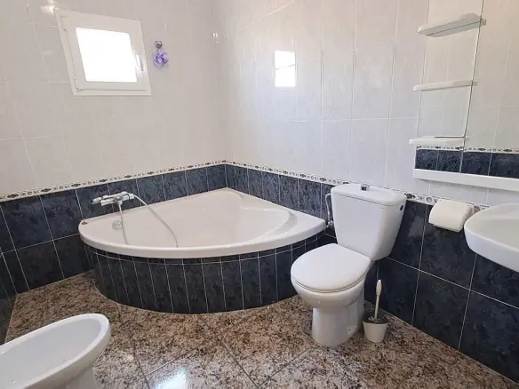 5-bedroom Villa In Orihuela Costa, Spain (200 M²)