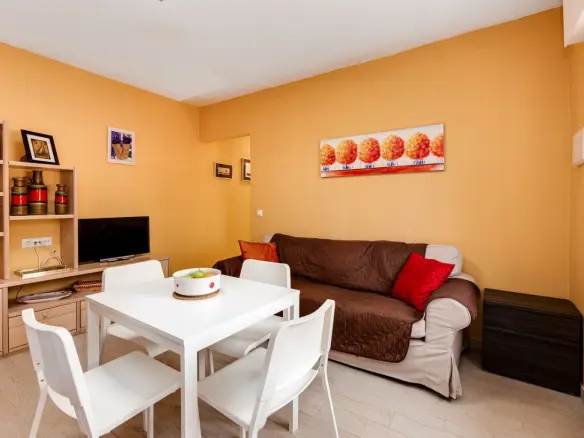 5-bedroom Villa In Torrevieja, Spain (568 M²)