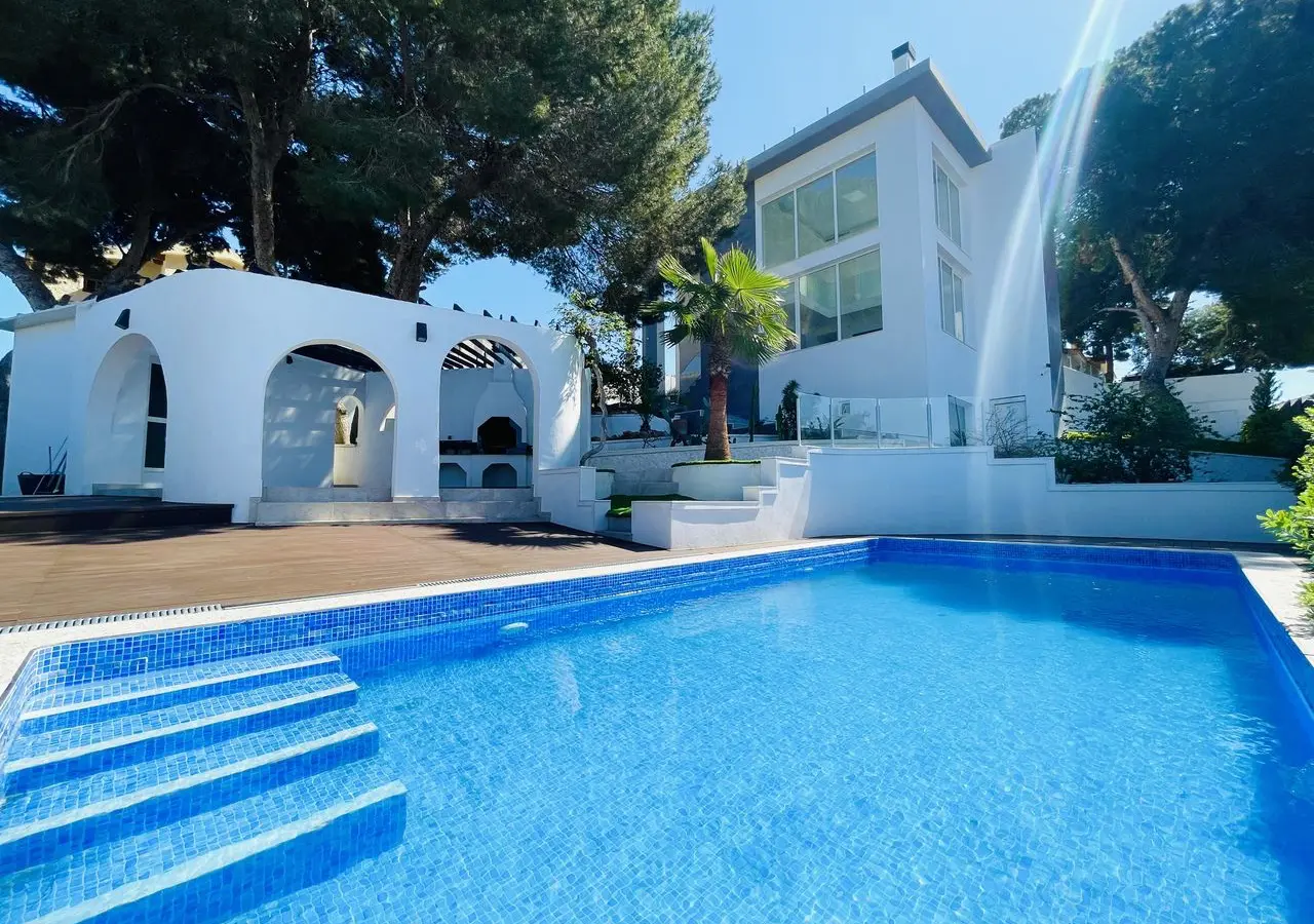 Villa 218 M² In Torrevieja, Spain – Mediter Real Estate