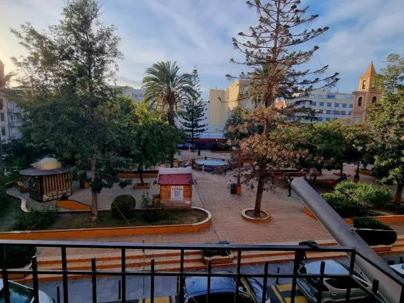 2-bedroom Apartment In Torrevieja, Spain (105 M²)