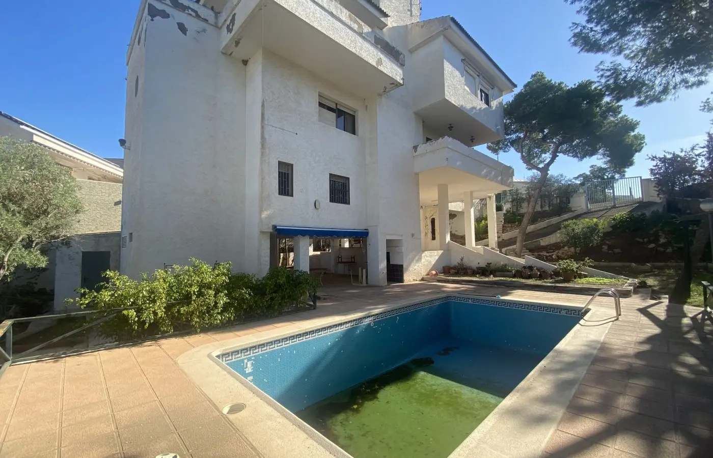 Villa 450 M² In Cartagena, Spain – Mediter Real EstateTitle: 4-bed Villa In Cartagena, Spacious Layout