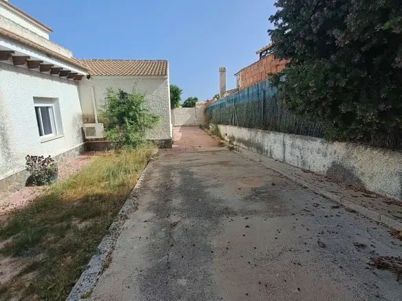 5-bedroom Villa In Orihuela Costa, Spain (200 M²)