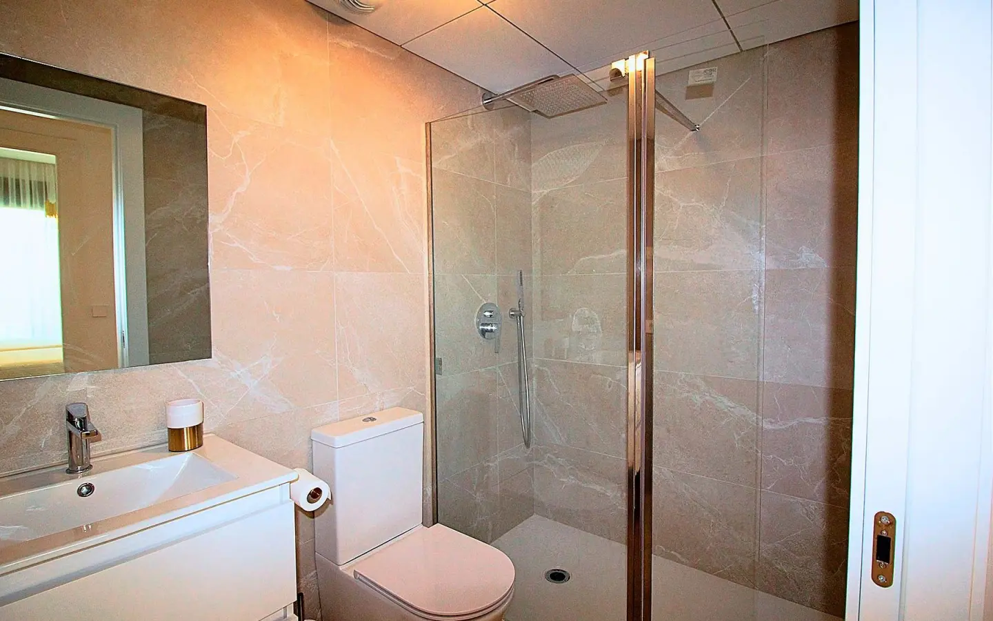 3-bedroom Apartment In Santa Pola, Spain (93 M²)