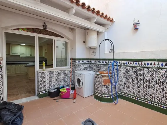 5-bedroom Apartment In Torrevieja, Spain (250 M²)