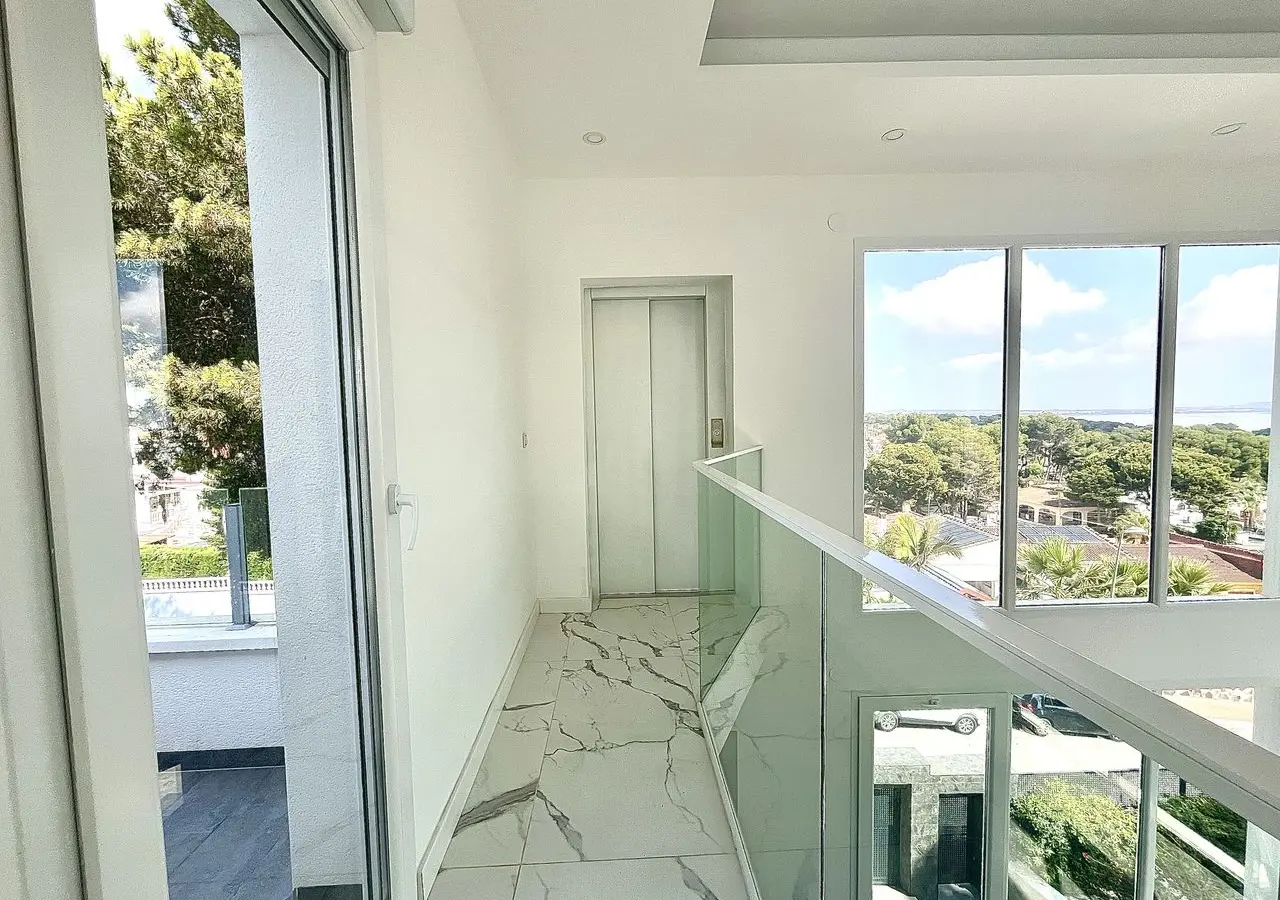 Villa 218 M² In Torrevieja, Spain – Mediter Real Estate