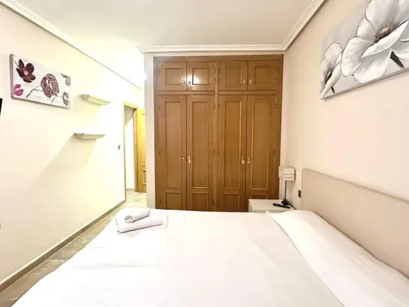 3-bedroom Apartment In Torrevieja, Spain (123 M²)
