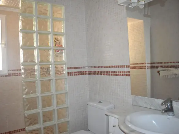 6-bedroom Villa In Guardamar Del Segura, Spain (199 M²)