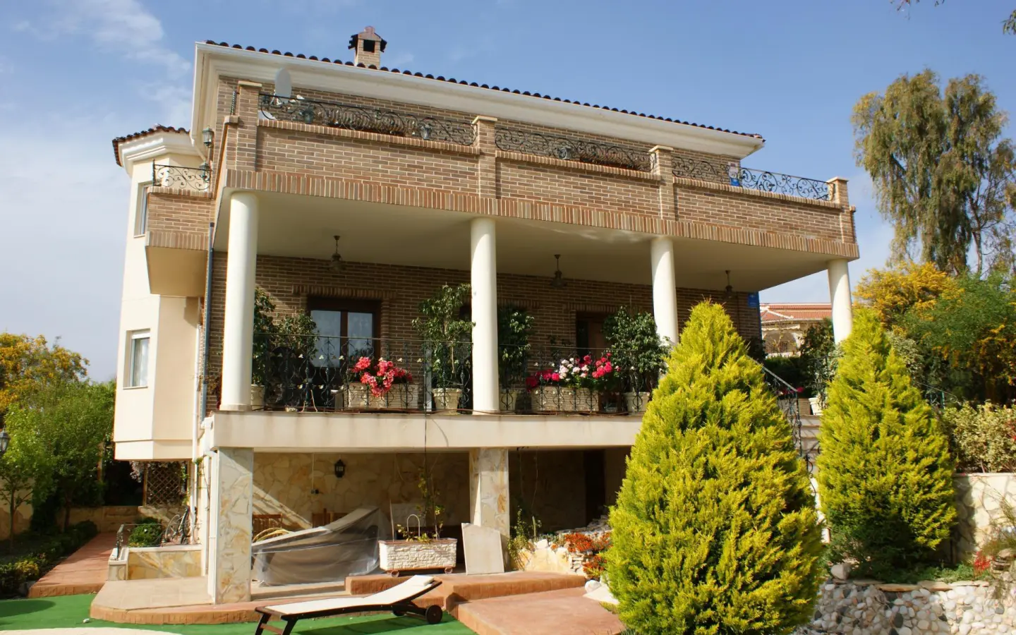 Villa 360 M² In Rojales, Spain – Mediter Real Estate