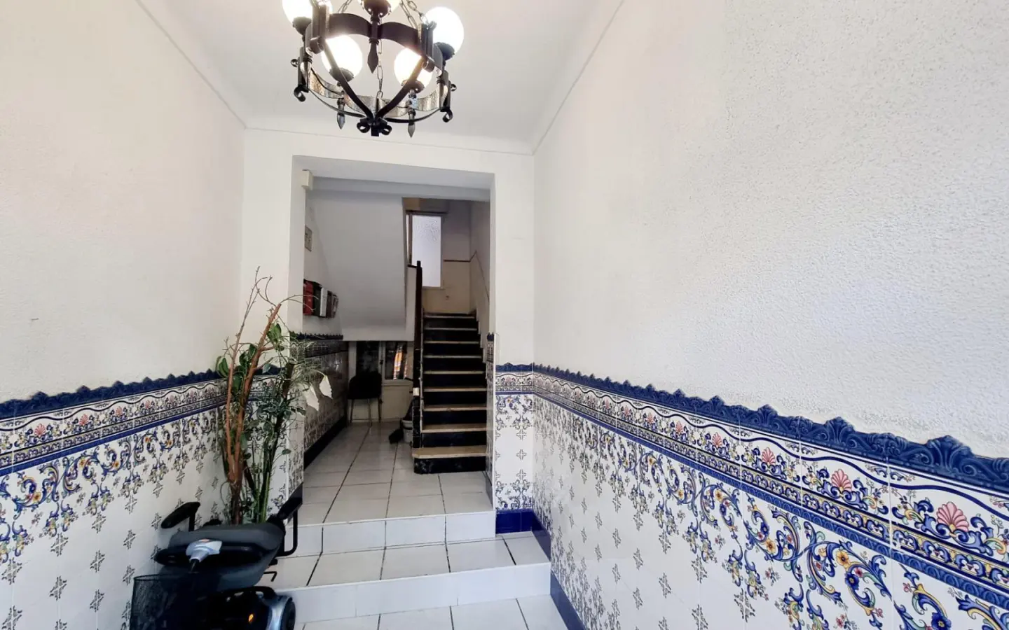 2-bedroom Apartment In Torrevieja, Spain (105 M²)