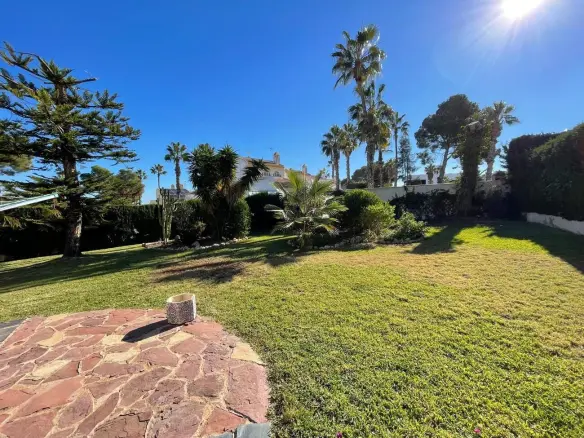 3-bedroom Villa In Villamartin, Spain (140 M²)