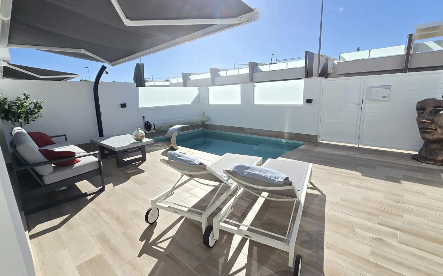 Villa 122 M² In San Pedro Del Pinatar, Spain – Mediter Real Estate