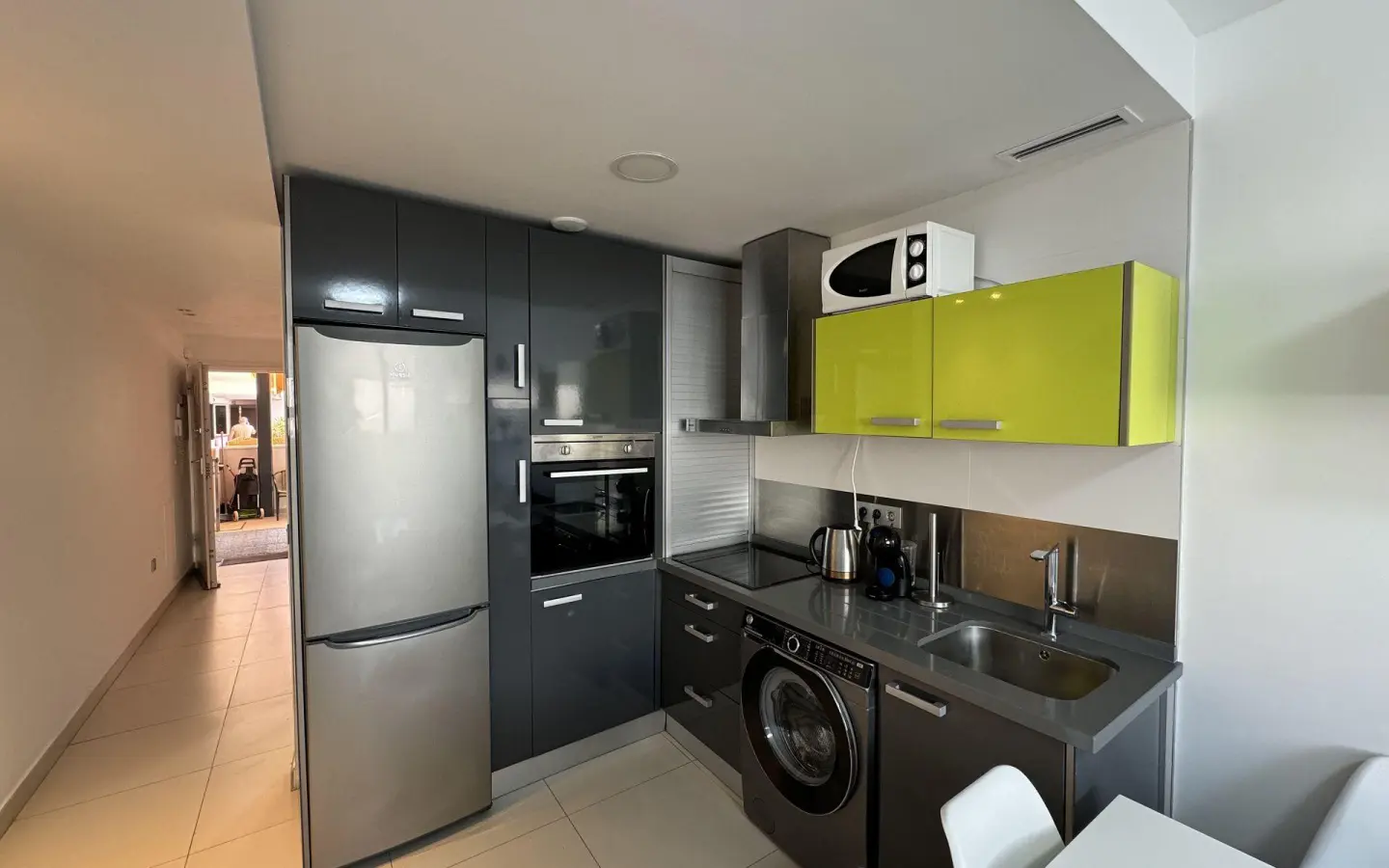 2-bedroom Apartment In Torrevieja, Spain (60 M²)