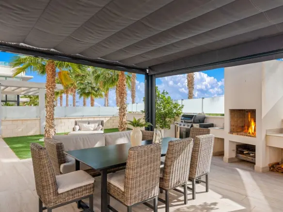 5-bedroom Villa In Cabo Roig, Spain (180 M²)