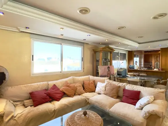 2-bedroom Penthouse In Torrevieja, Spain (195 M²)
