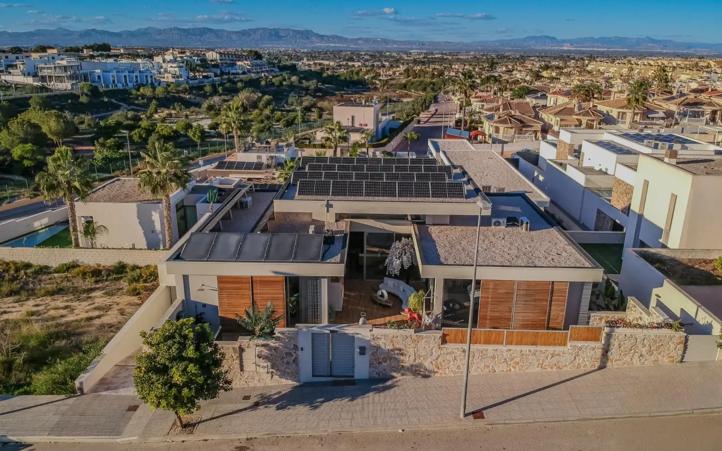 Villa 544 M² In Benijofar, Spain – Mediter Real Estate