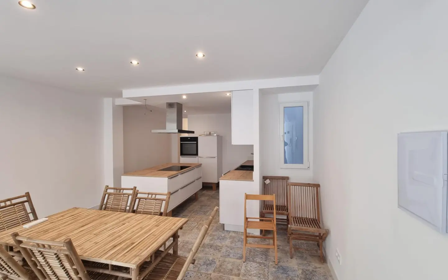 2-bedroom Apartment In Torrevieja, Spain (105 M²)