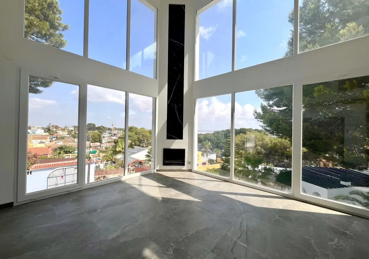 Villa 218 M² In Torrevieja, Spain – Mediter Real Estate