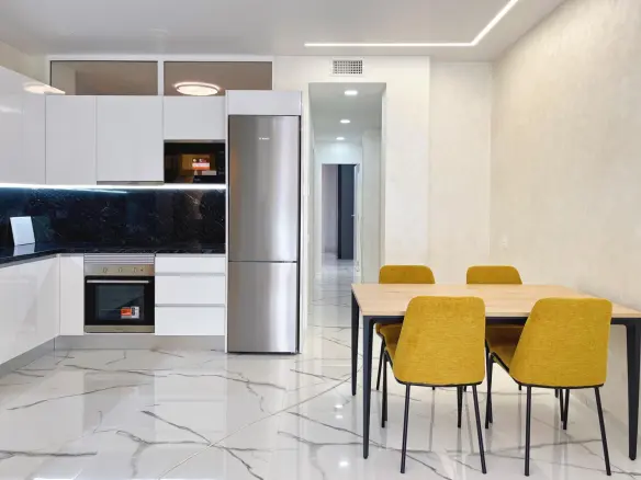 2-bedroom Apartment In Torrevieja, Spain (90 M²)