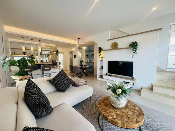 3-bedroom Villa In Los Alcázares, Spain (126 M²)