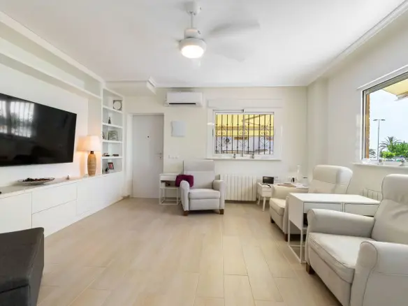 3-bedroom Villa In Pilar De La Horadada, Spain