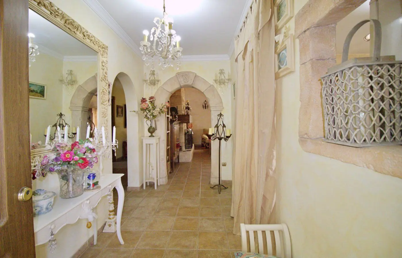 5-bedroom Villa In Elche, Spain (509 M²)