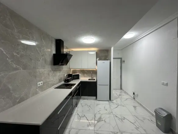 2-bedroom Apartment In Torrevieja, Spain (82 M²)