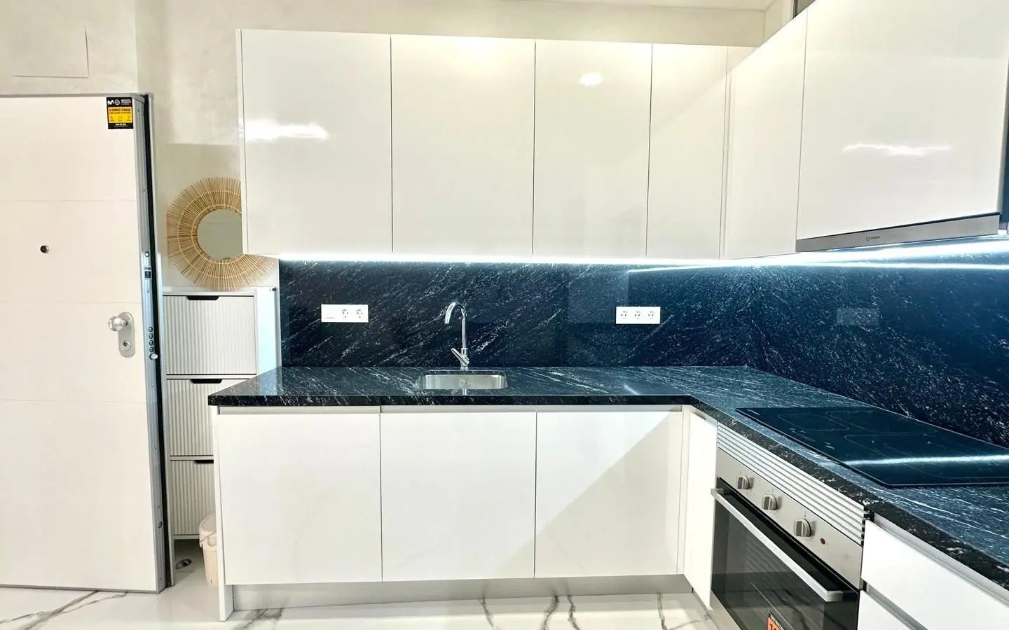 Apartment 100 M² In Torrevieja, Spain – Mediter Real Estate