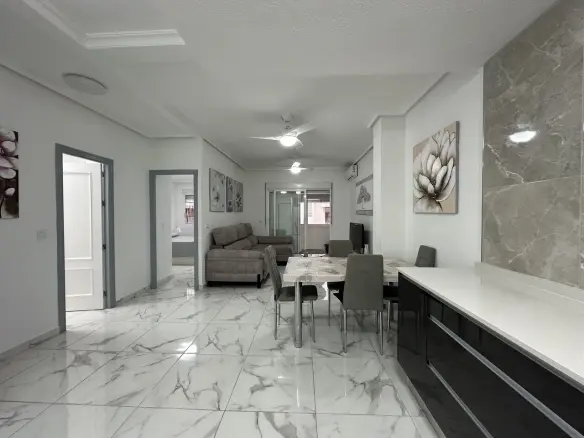 2-bedroom Apartment In Torrevieja, Spain (82 M²)