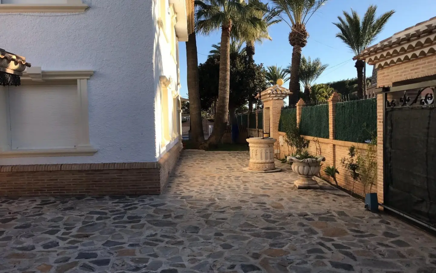 7-bedroom Villa In Cabo Roig, Spain (500 M²)