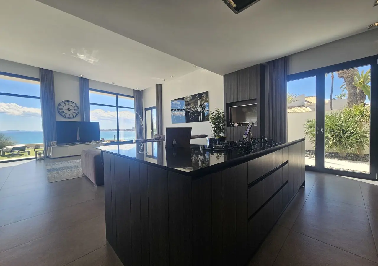 Villa 479 M² In Cabo Roig, Spain – Mediter Real Estate
