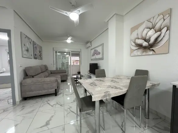 2-bedroom Apartment In Torrevieja, Spain (82 M²)